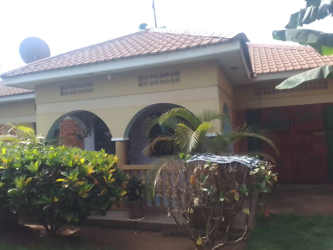 3 Bedroomed House for Sell in Malukhu Mbale